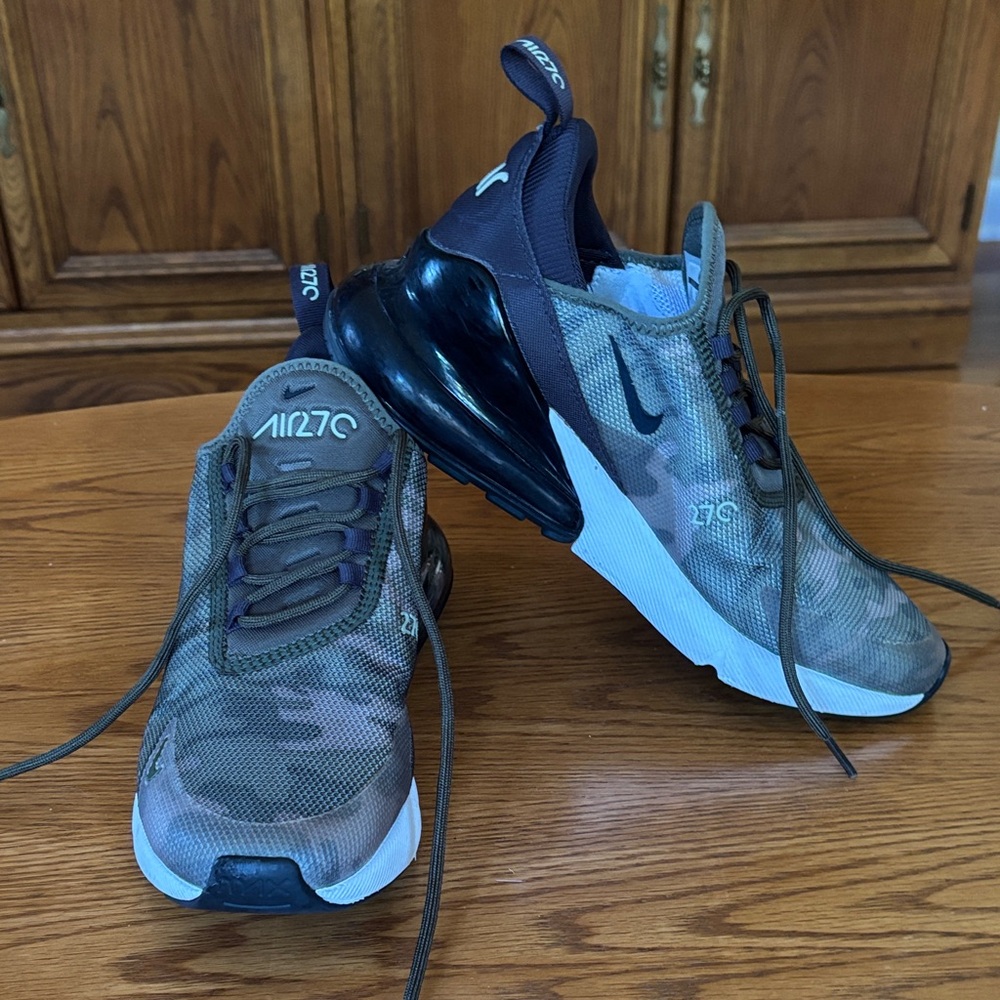 Nike Air Max 270 Men's Green Camo Sneakers